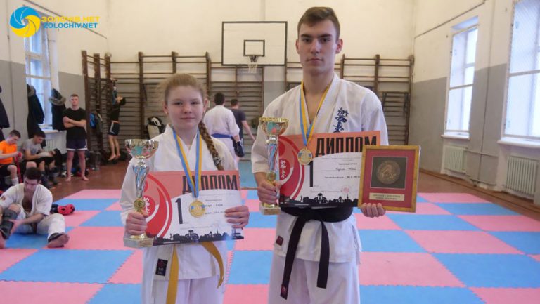 Золочівські спортсмени з кіокушинкай карате здобули нагороди на Чемпіонаті України