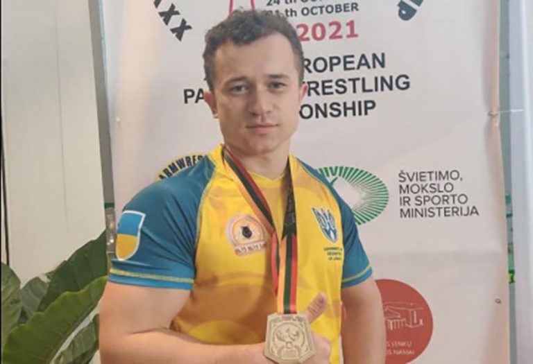 Мешканець Буська здобув 2 золоті медалі на чемпіонаті Європи з армреслінгу